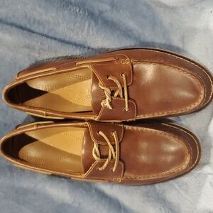 Vionic brown leather boat dock shoes Lloyd